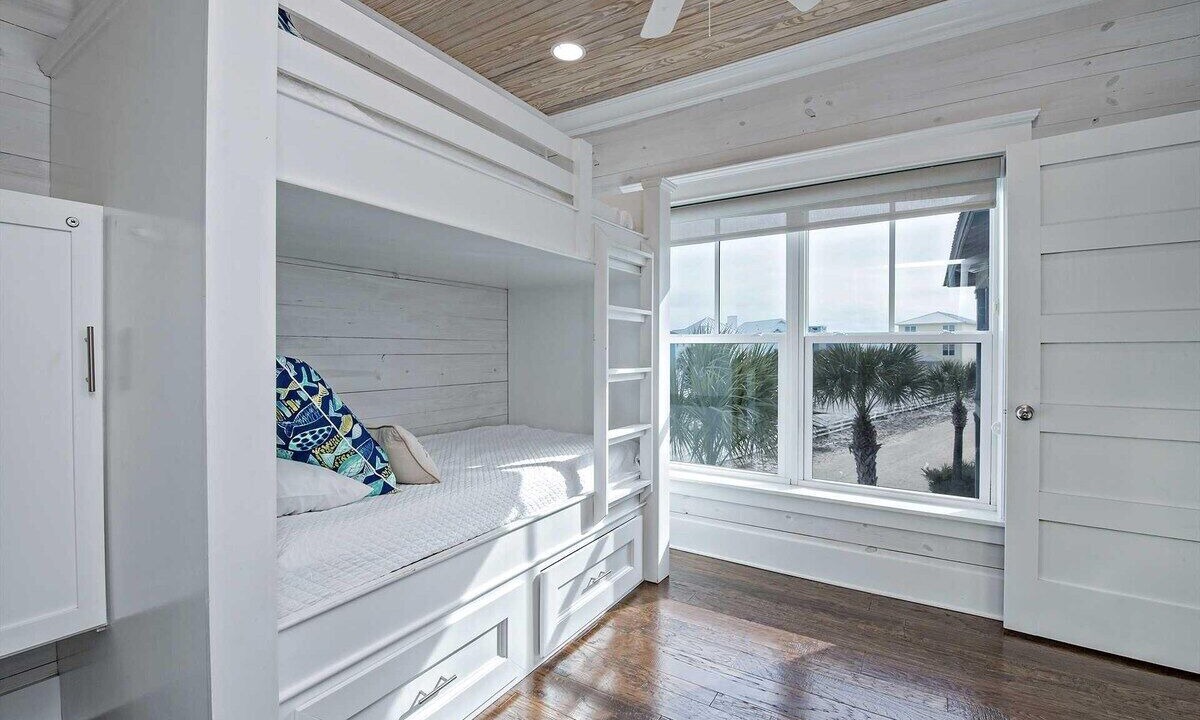 Photo of Bedroom in Orange Beach