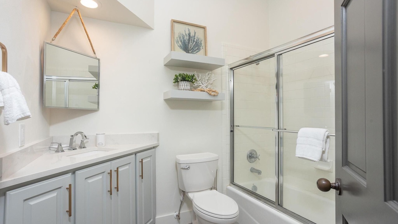 Photo of Bathroom in Pensacola Beach