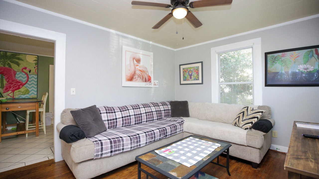 Photo of Livingroom in East Pensacola Heights