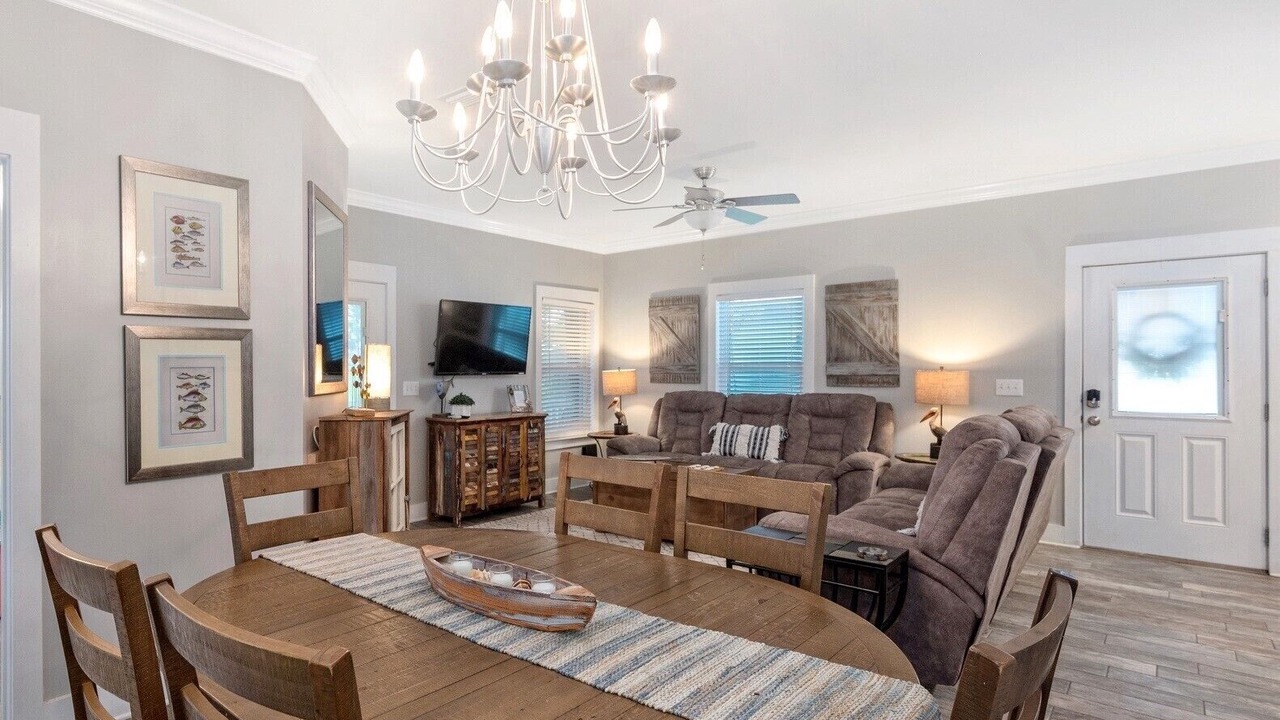 Photo of Livingroom in Fort Morgan
