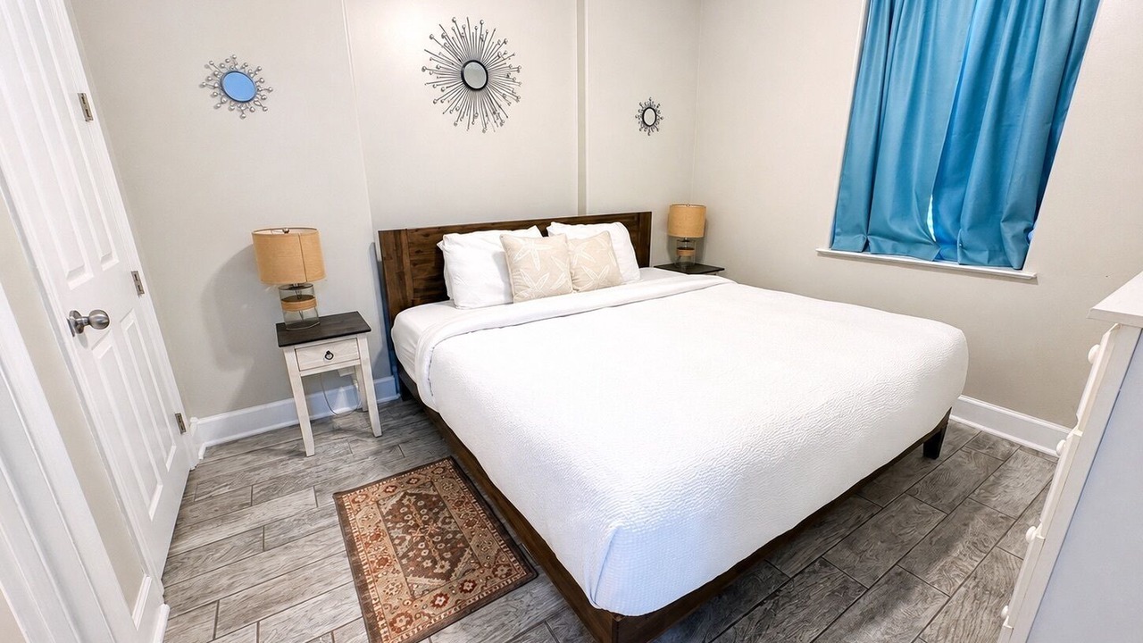 Photo of Bedroom in Gulf Shores