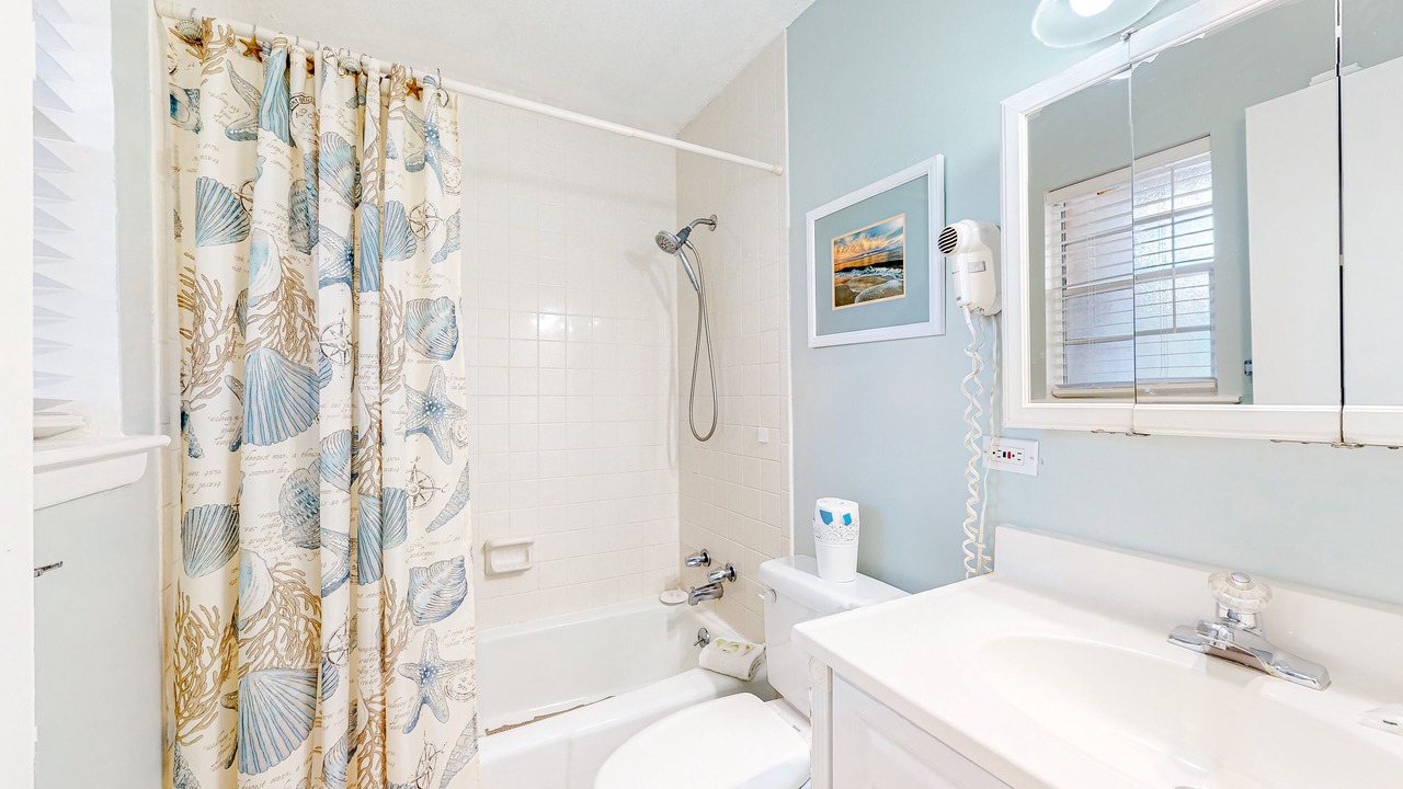 Photo of Bathroom in Dauphin Island