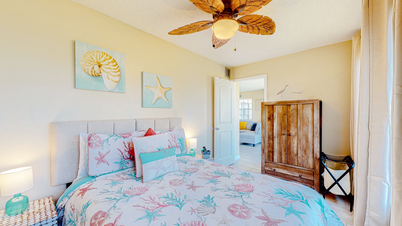 Photo of Bedroom in Dauphin Island