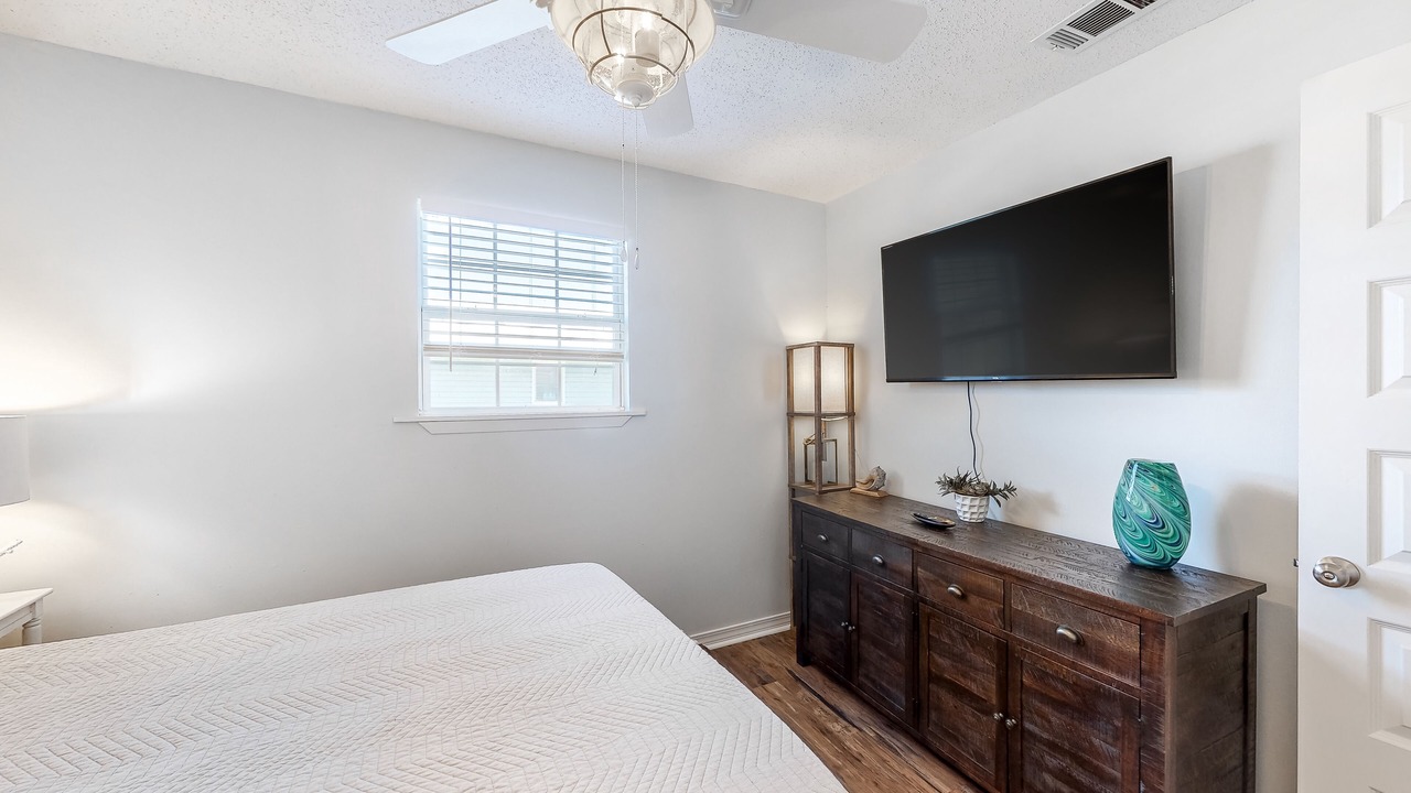Photo of Bedroom in Royal Lagoons