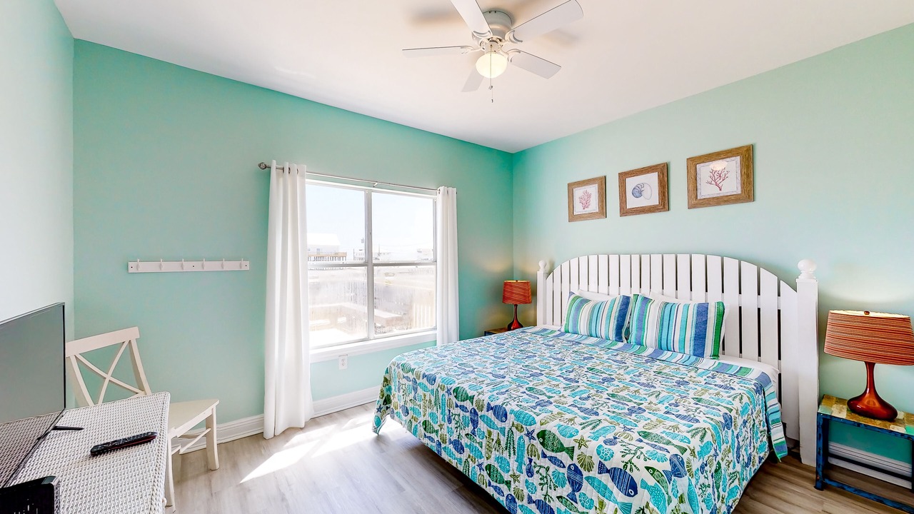 Photo of Bedroom in Dauphin Island
