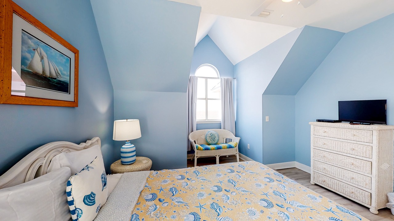 Photo of Bedroom in Dauphin Island