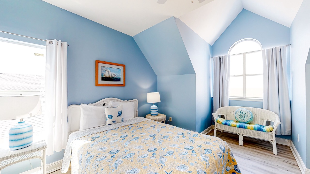 Photo of Bedroom in Dauphin Island