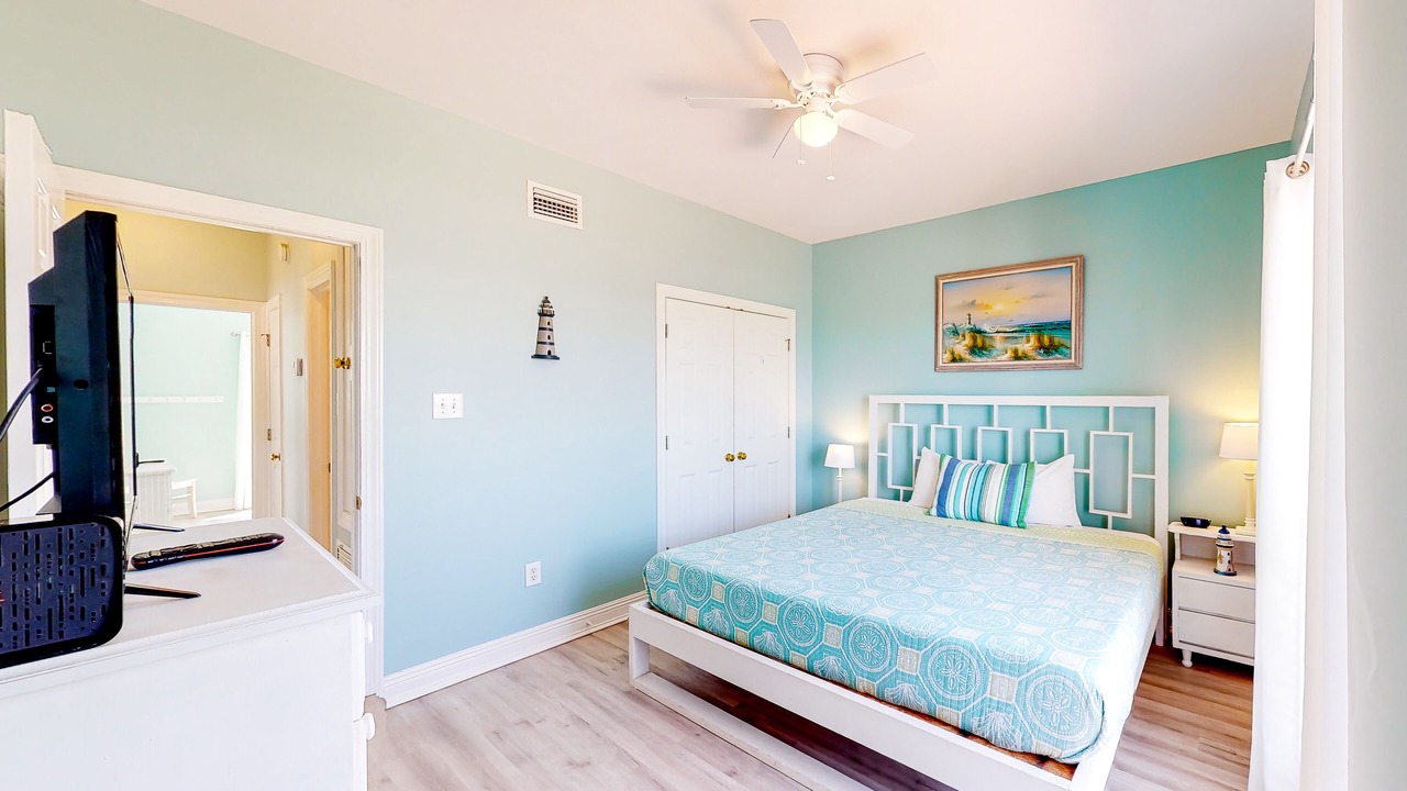 Photo of Bedroom in Dauphin Island