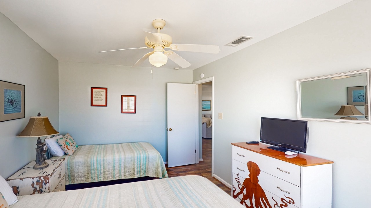 Photo of Bedroom in Dauphin Island