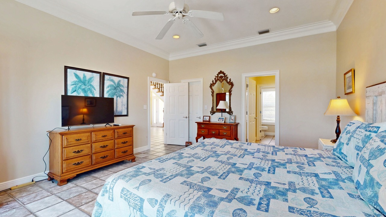 Photo of Bedroom in Audubon Place