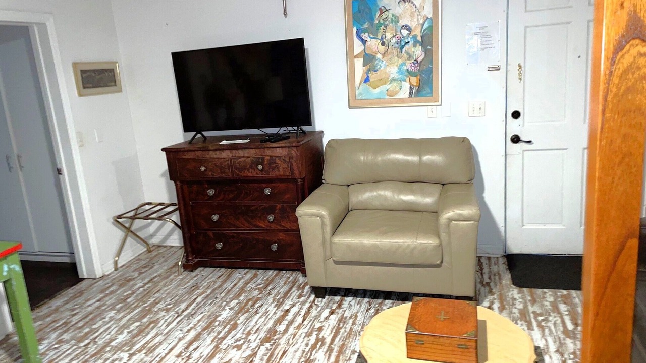 Photo of Livingroom in Central Business District