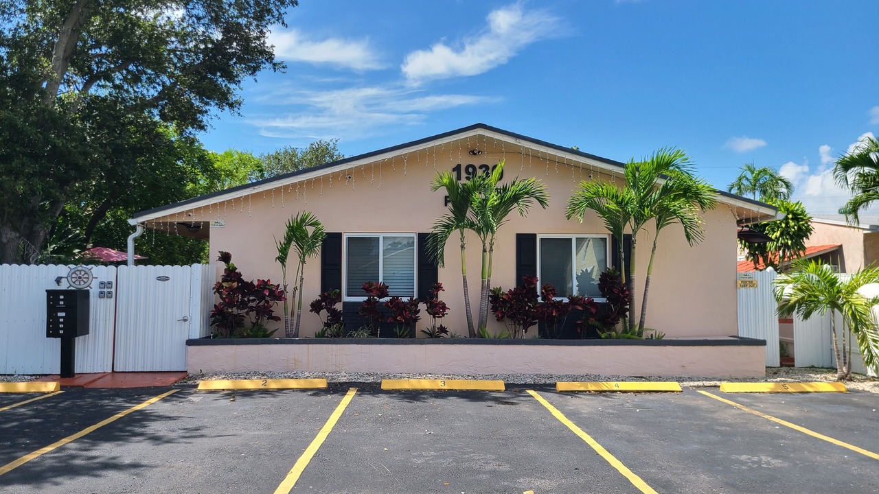 Photo of Outdoor in Royal Poinciana