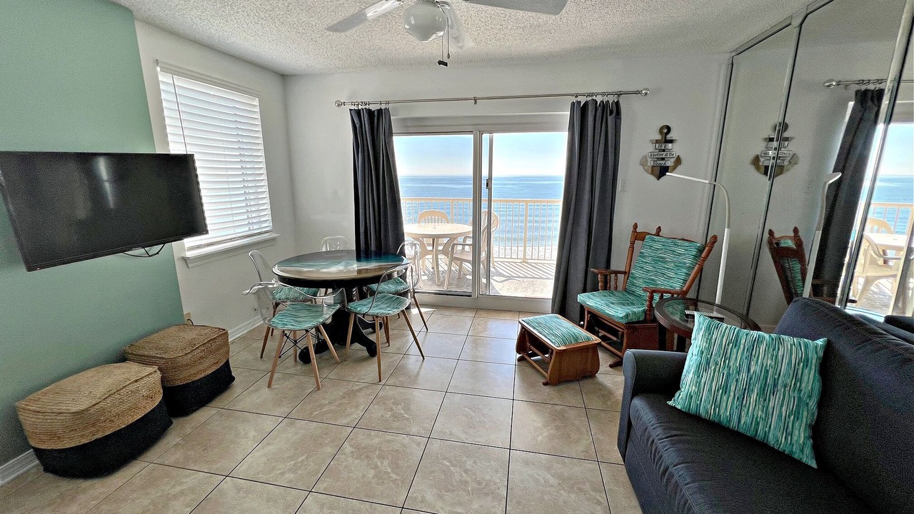Photo of Livingroom in Ono Island