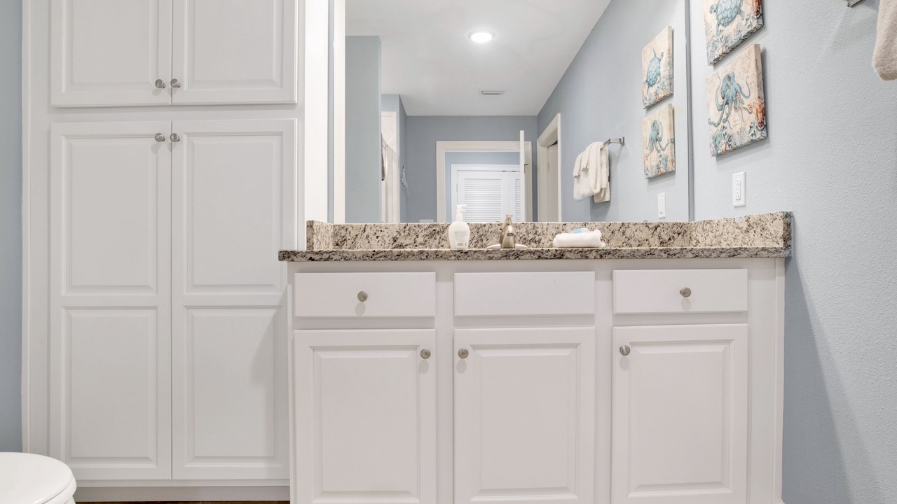 Photo of Bathroom in Orange Beach