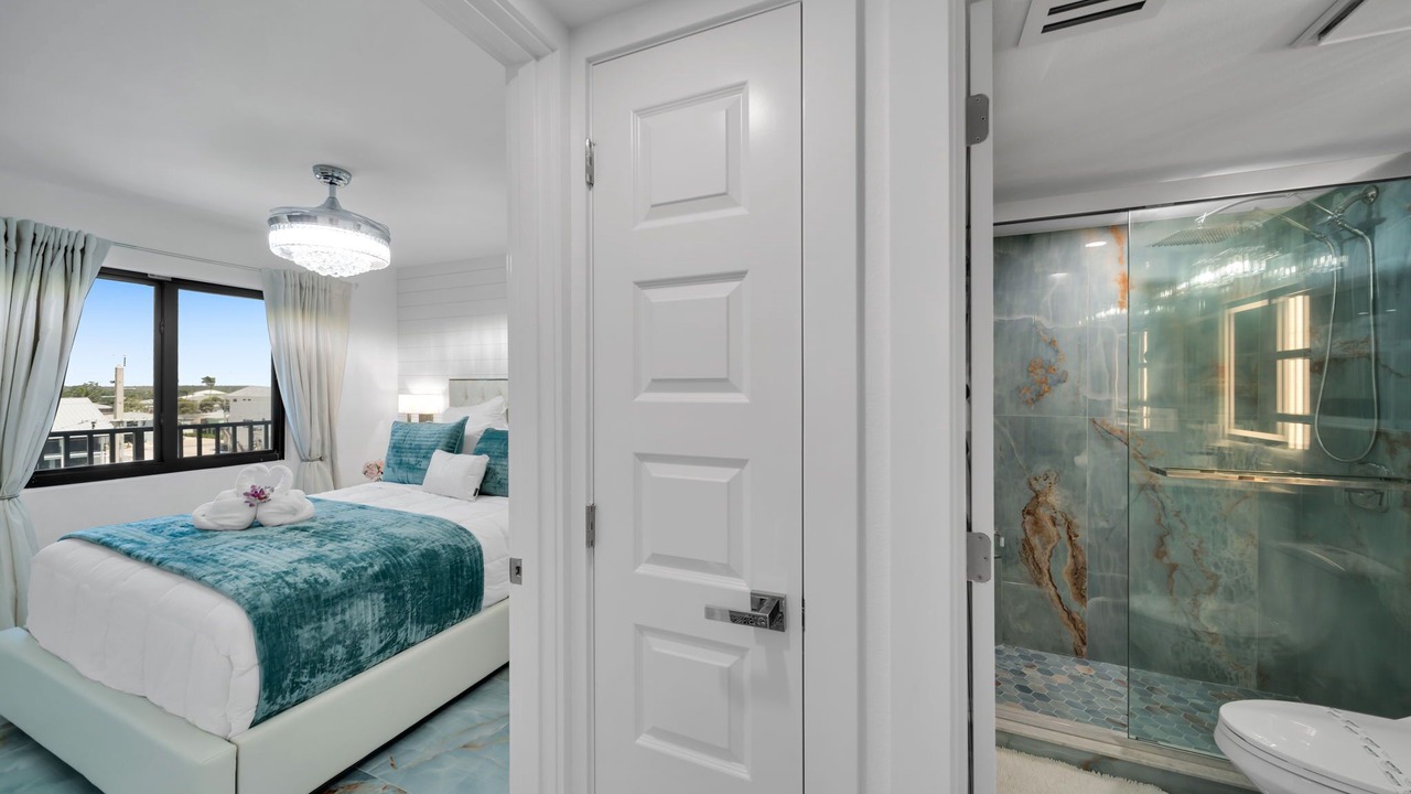 Photo of Bathroom in Mid Island