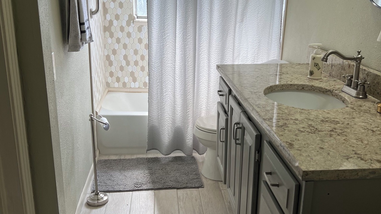 Photo of Bathroom in Mims