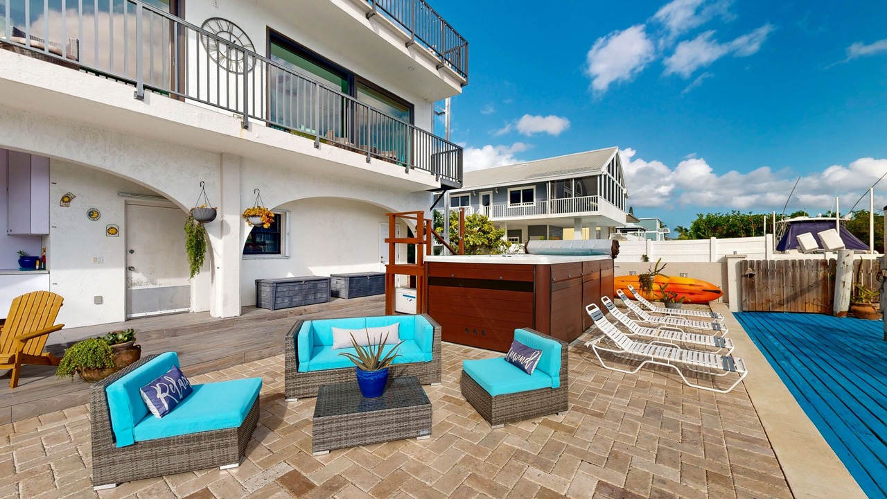 Photo of Patio Balcony in Twin Lakes
