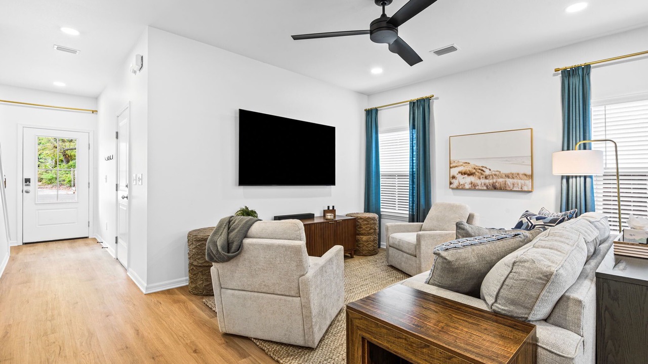 Photo of Livingroom in East Pensacola Heights