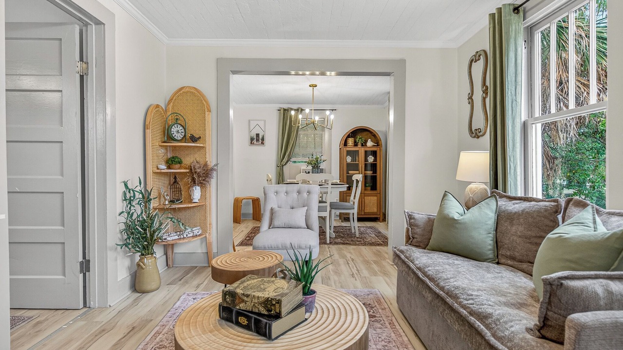 Photo of Livingroom in South Pensacola