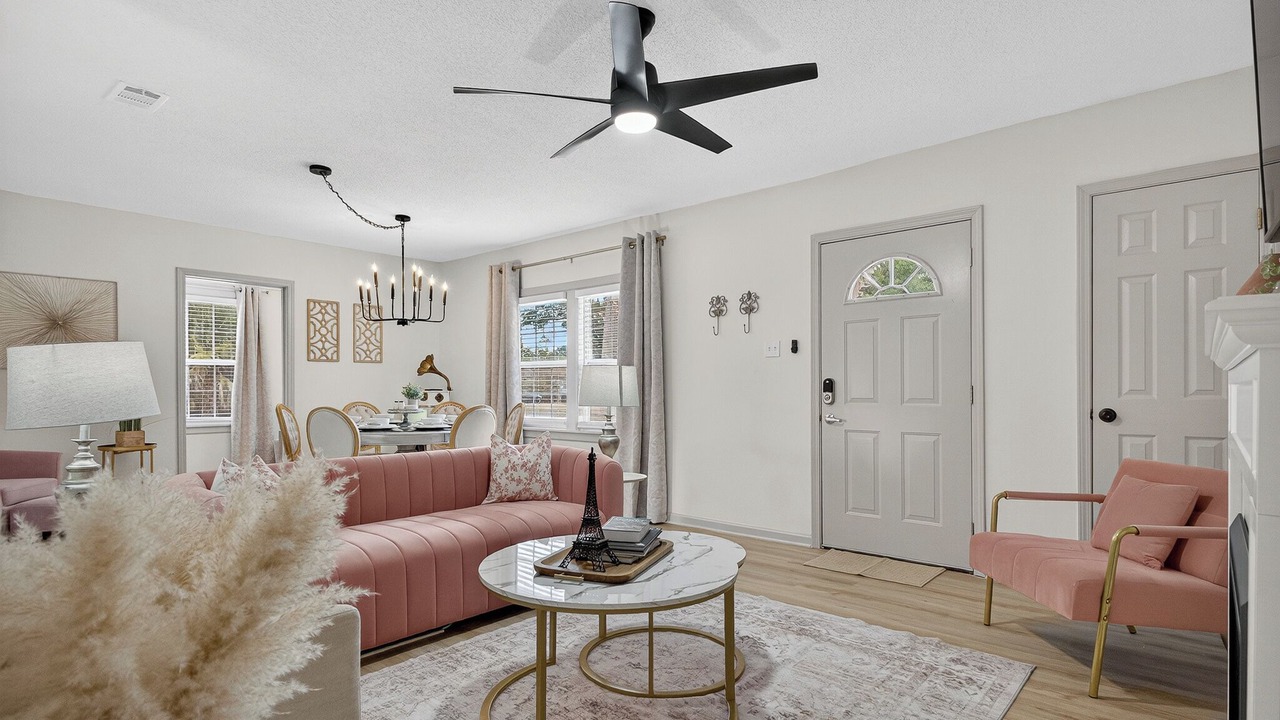 Photo of Livingroom in South Pensacola
