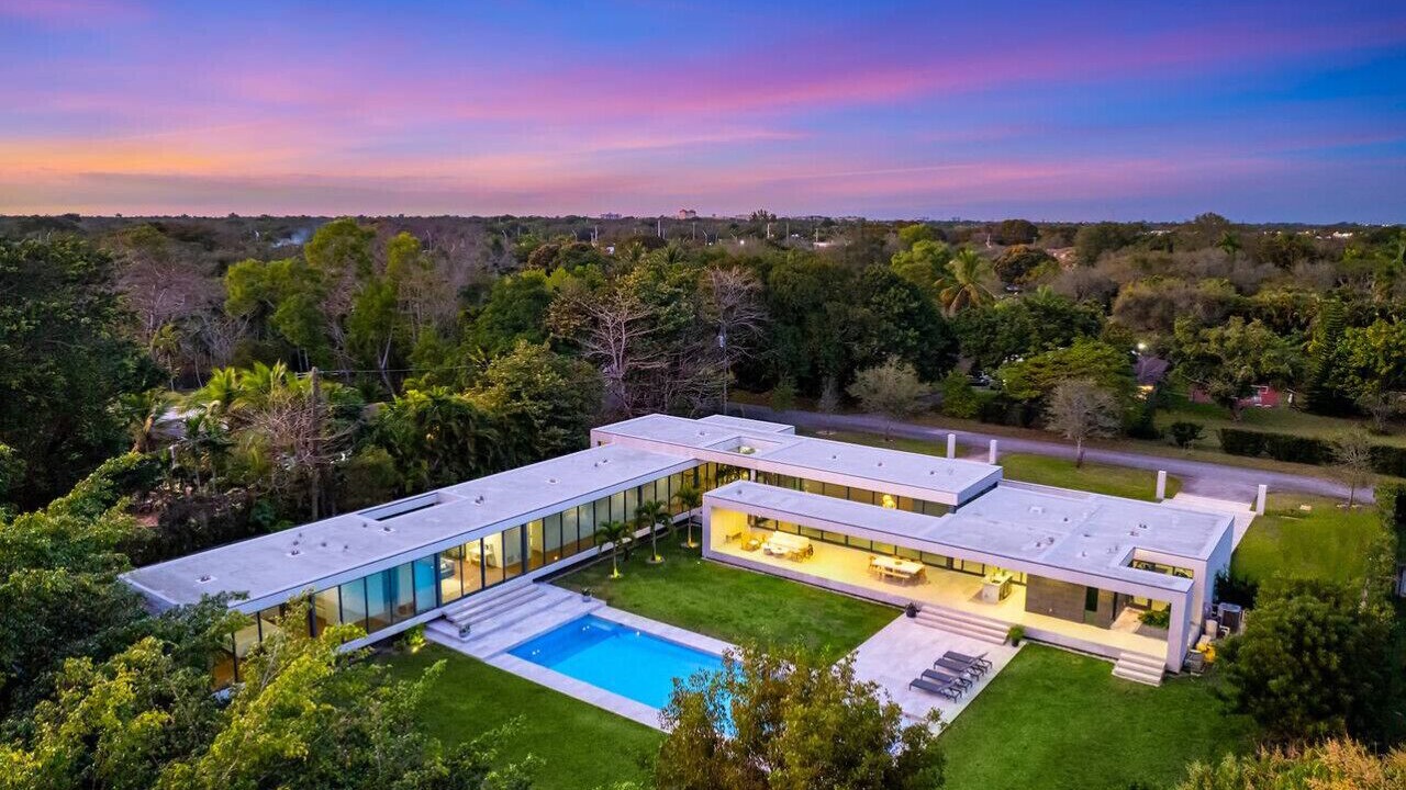 Photo of Outdoor in Pinecrest