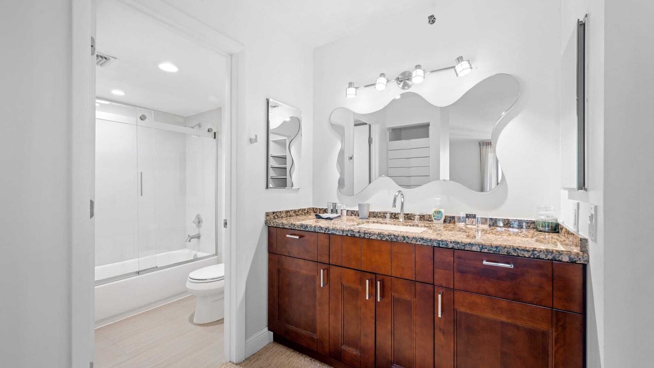 Photo of Bathroom in Aventura