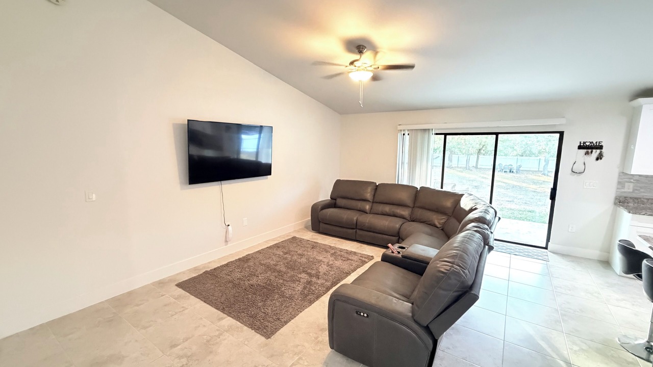 Photo of Livingroom in Joel