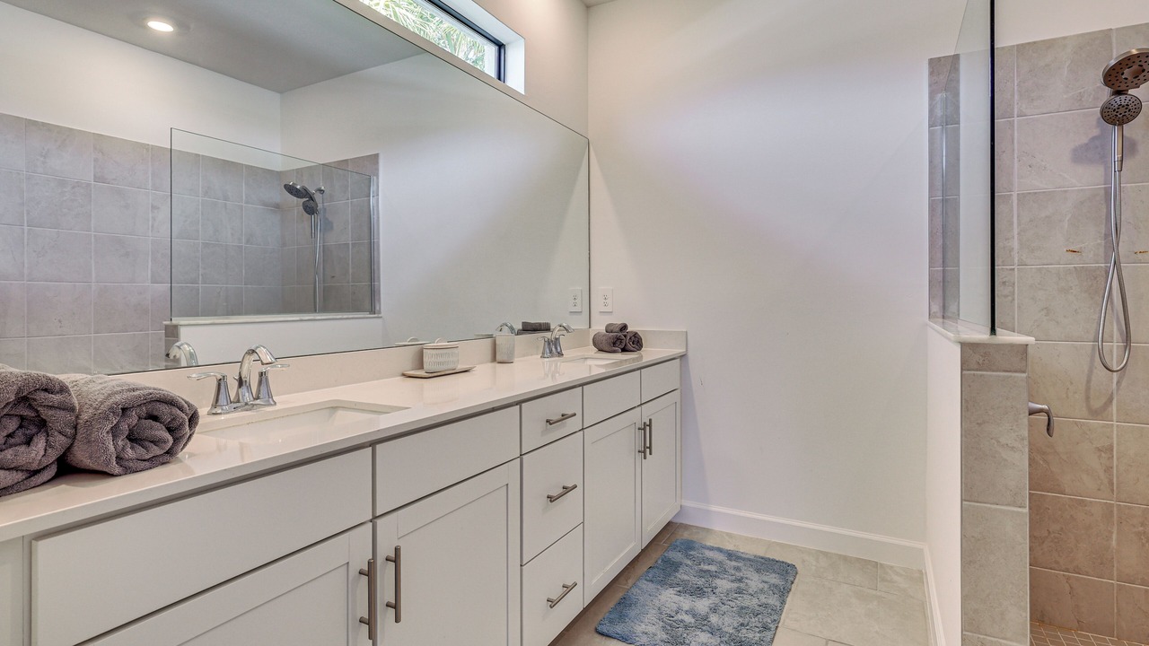 Photo of Bathroom in Estero