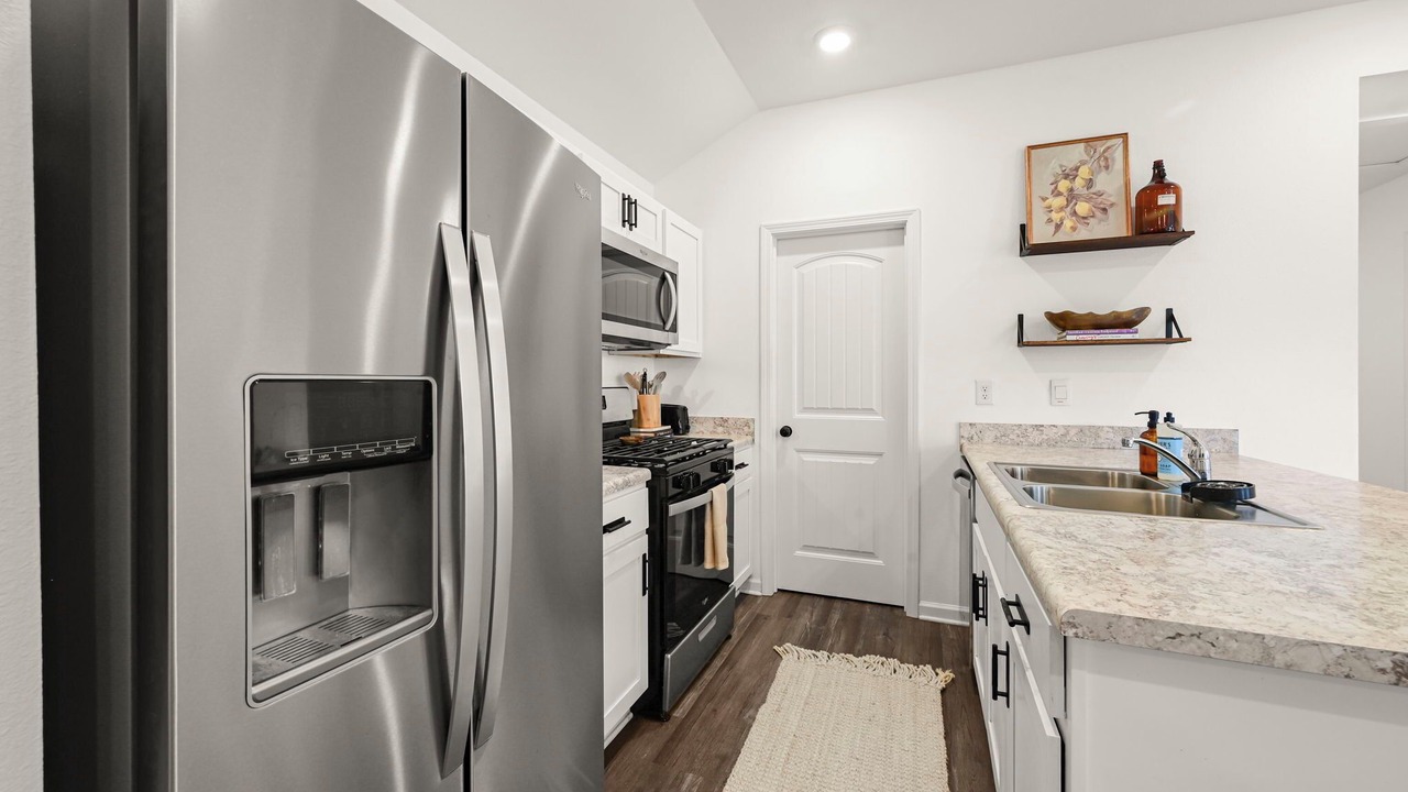 Photo of Kitchen in Gonzales