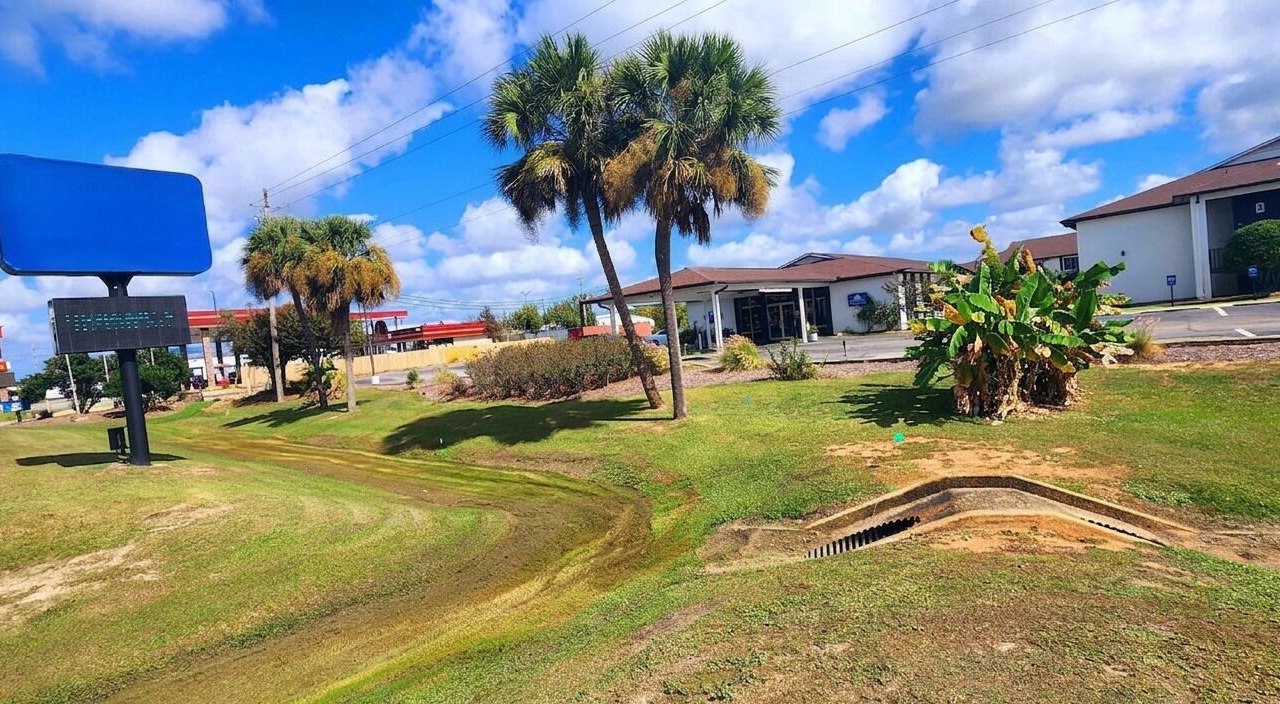 Photo of Outdoor in Foley