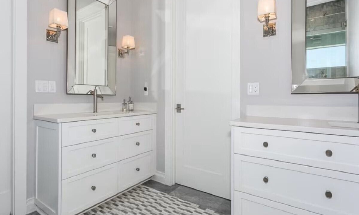 Photo of Bathroom in Pensacola Beach