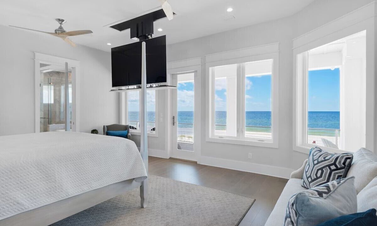 Photo of Bedroom in Pensacola Beach