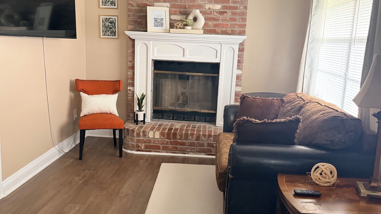 Photo of Livingroom in Baker