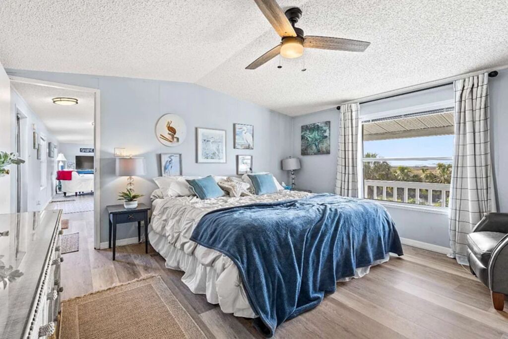 Photo of Bedroom in Suwannee