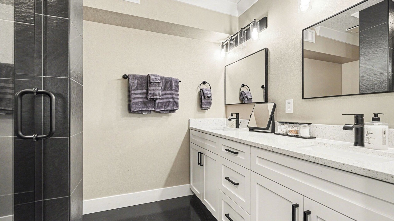Photo of Bathroom in Poinsett Acres