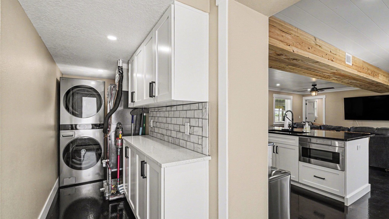 Photo of Kitchen in Poinsett Acres