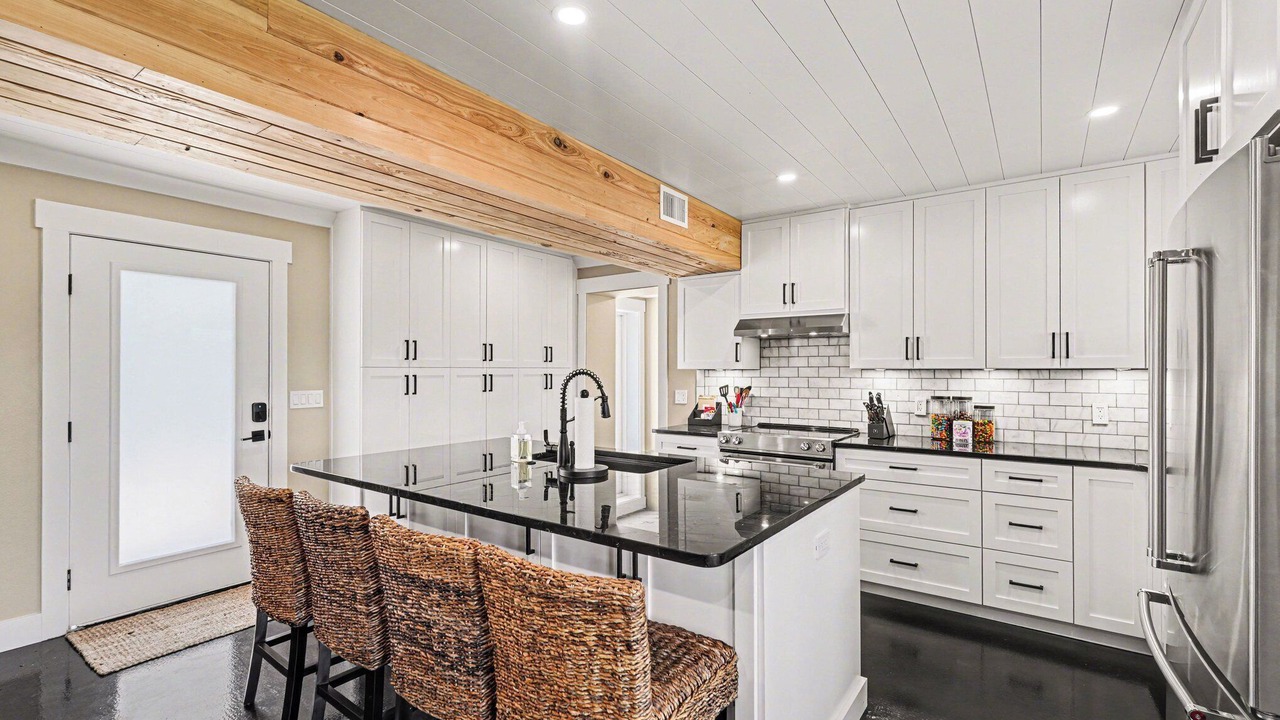 Photo of Kitchen in Poinsett Acres