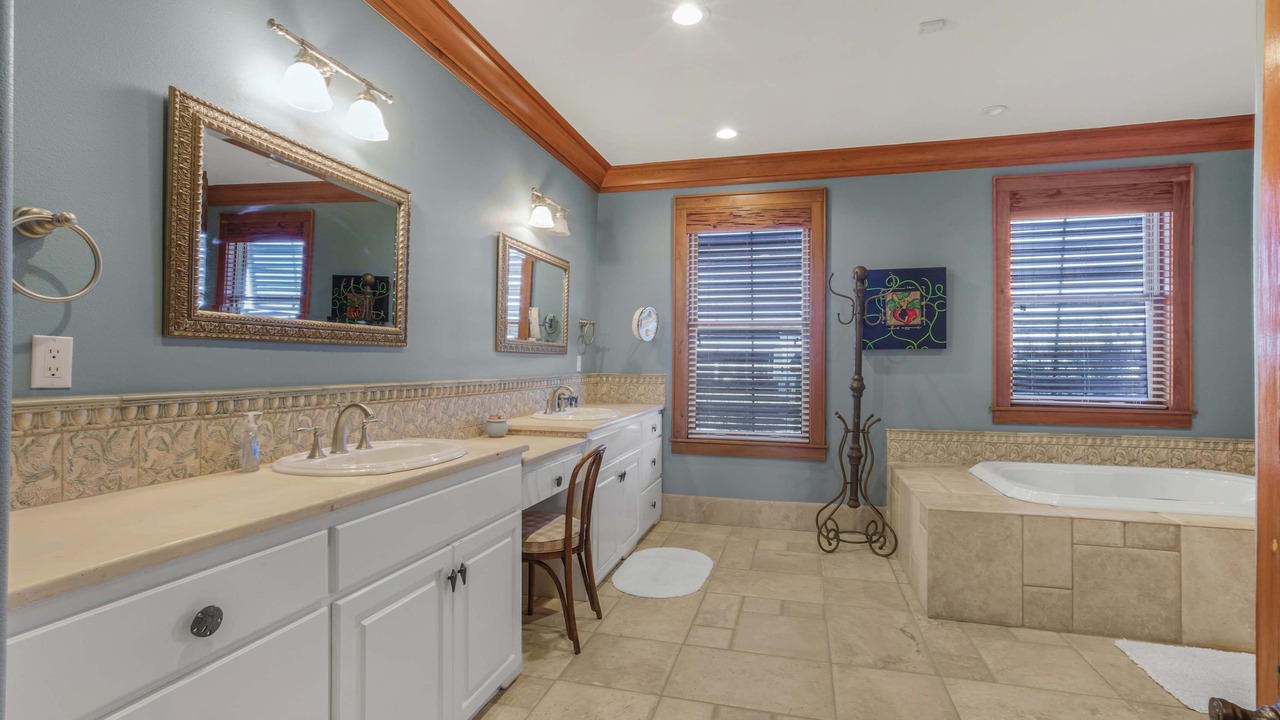 Photo of Bathroom in Orange Beach