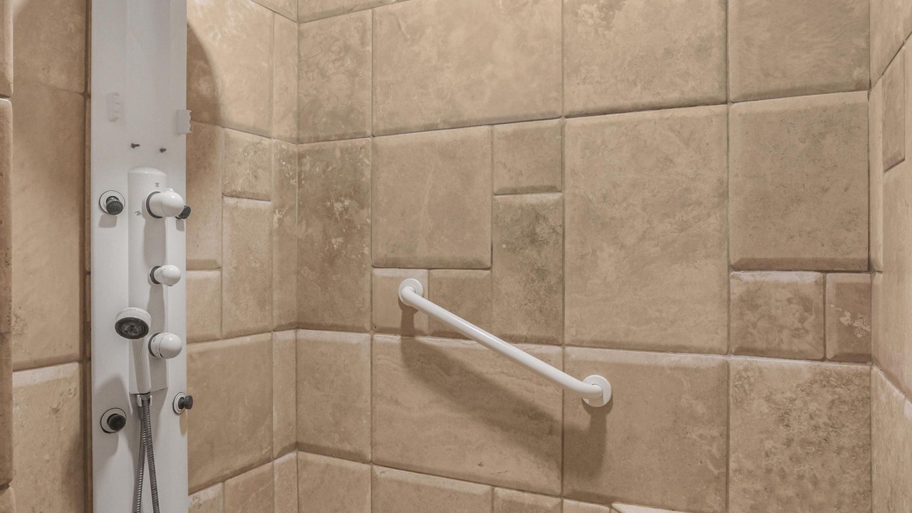 Photo of Bathroom in Orange Beach