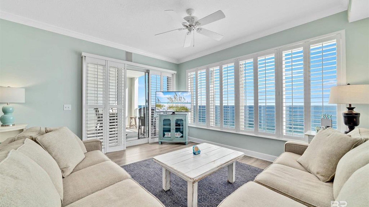 Photo of Livingroom in Orange Beach East