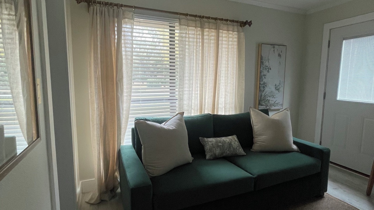 Photo of Livingroom in Northeast Pensacola