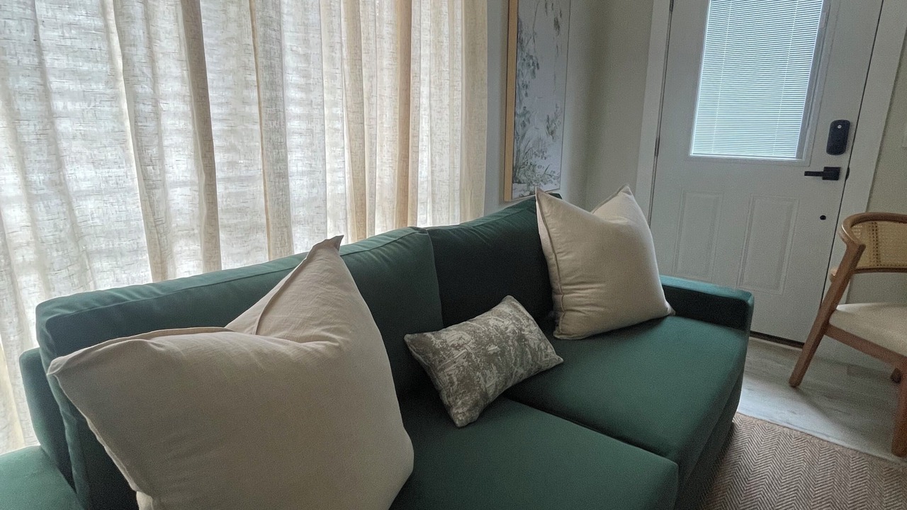 Photo of Livingroom in Northeast Pensacola