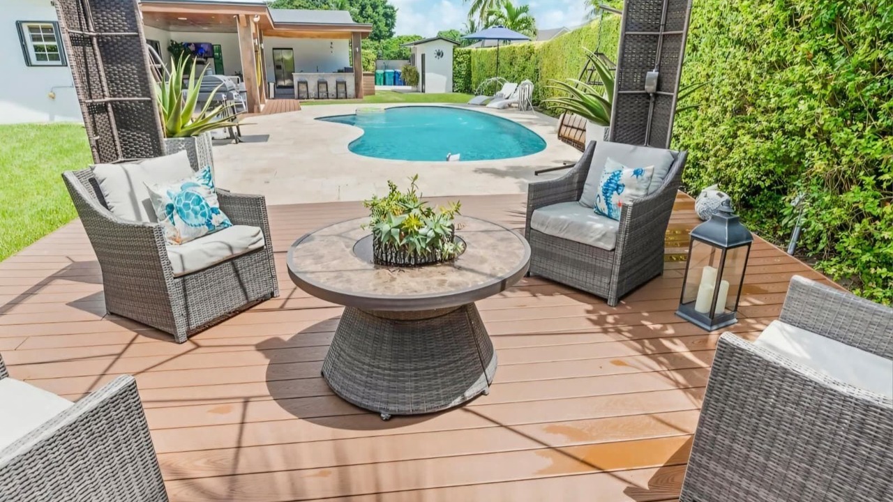 Photo of Outdoor in Palmetto Estates
