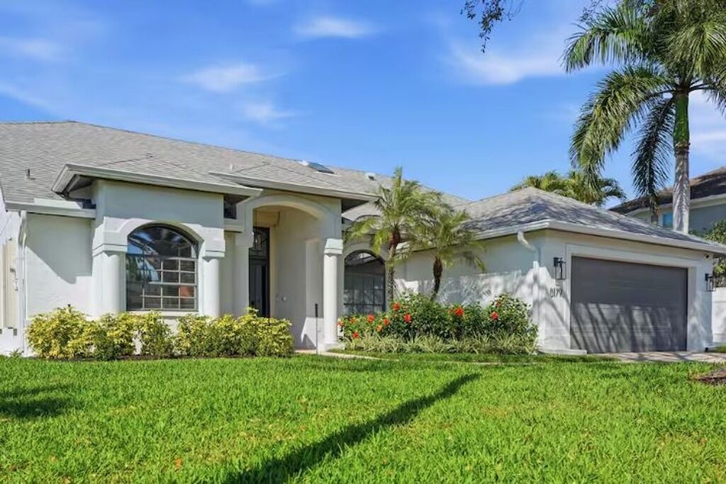 Photo of Outdoor in Crown Pointe