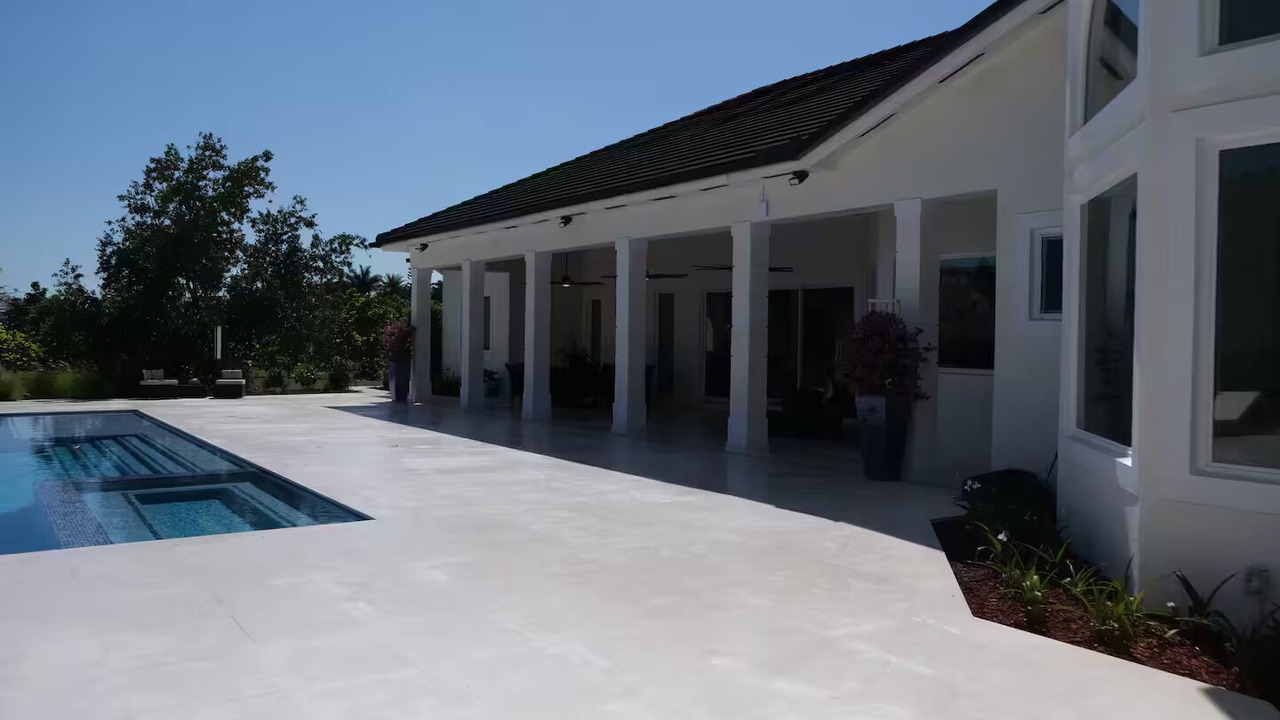 Photo of Outdoor in Ludlam