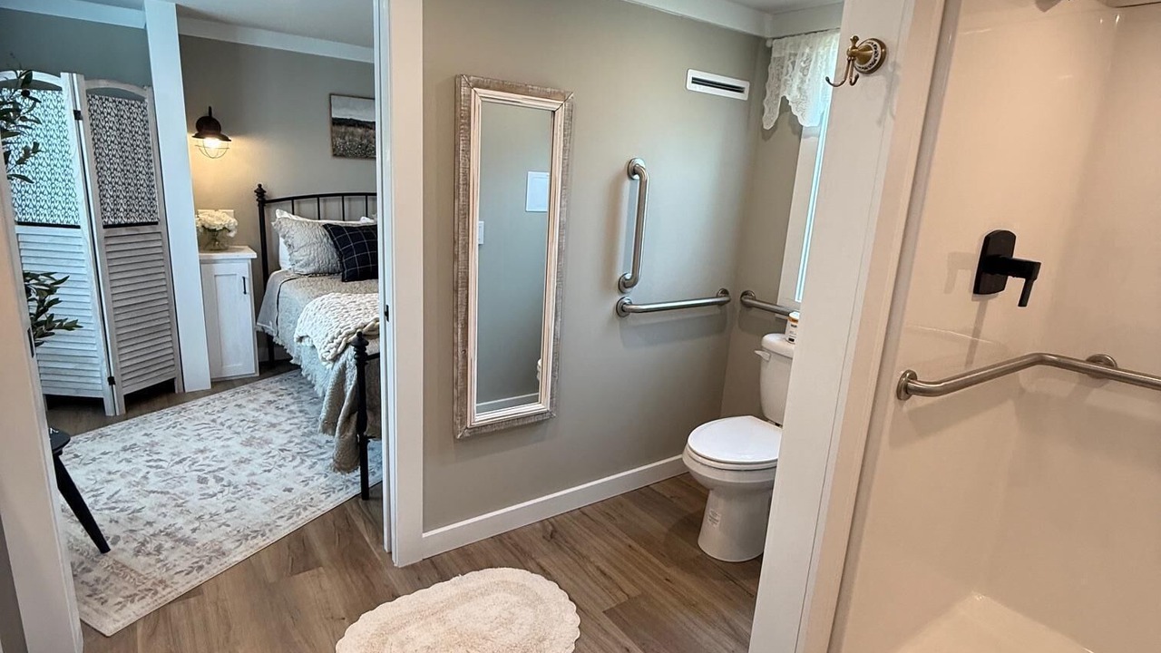 Photo of Bathroom in Baker County