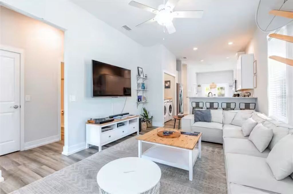 Photo of Livingroom in Pleasant Street