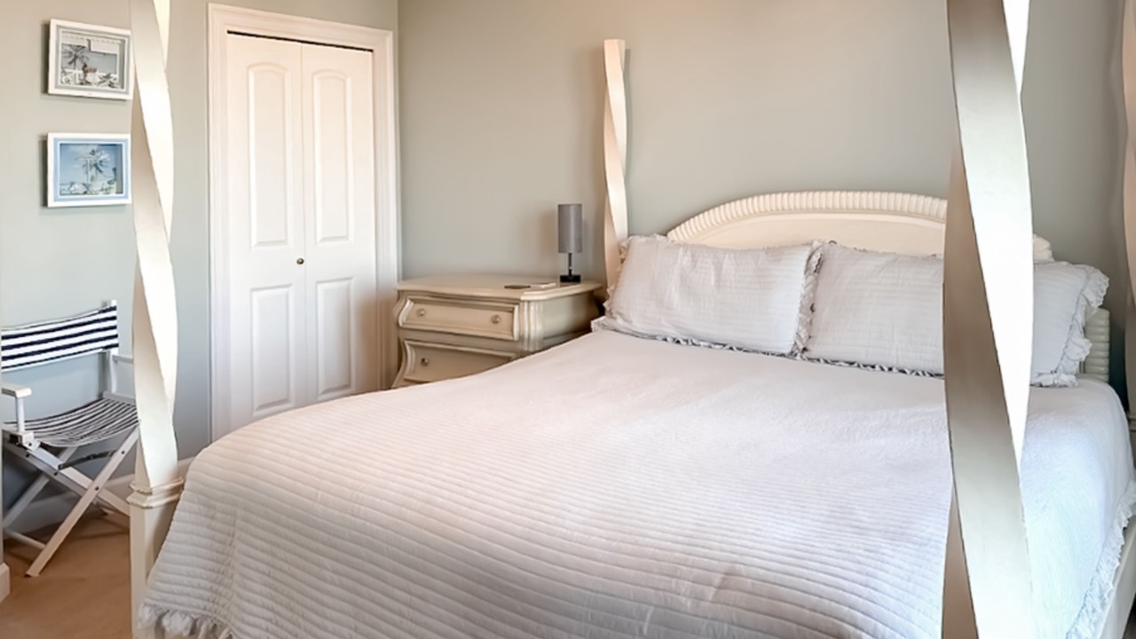 Photo of Bedroom in White Sands