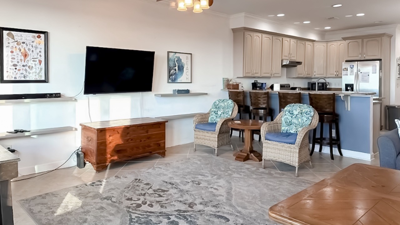 Photo of Livingroom in White Sands