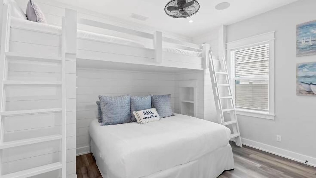 Photo of Bedroom in El Centro Beach